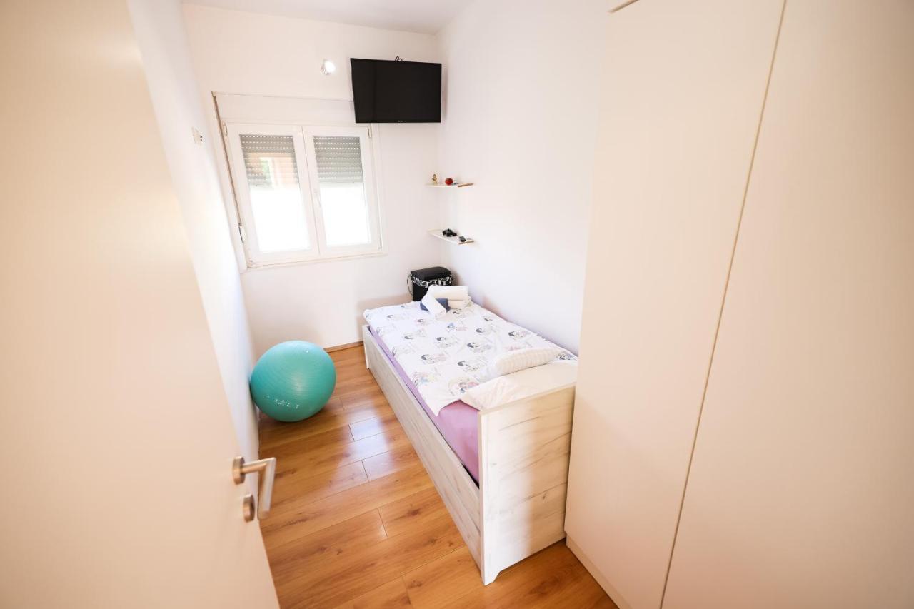 Apartman Heder Задар Екстер'єр фото